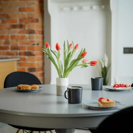 Uue Taenava Korter クレサーレ