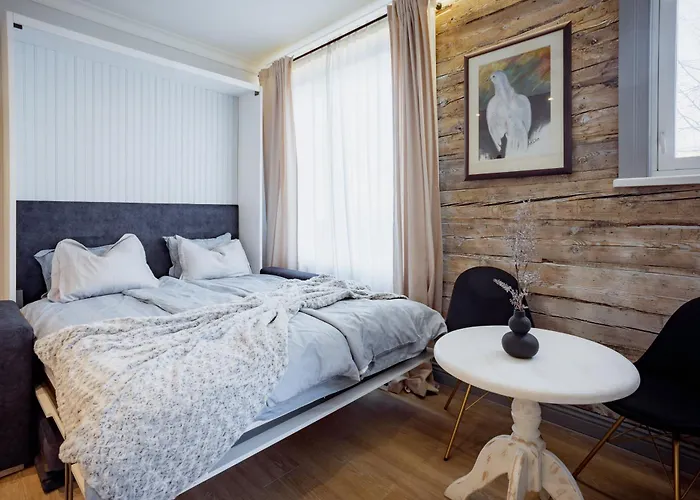 Uue Taenava Korter Апартаменты Курессааре